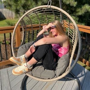 Meet your Posher, Ash!